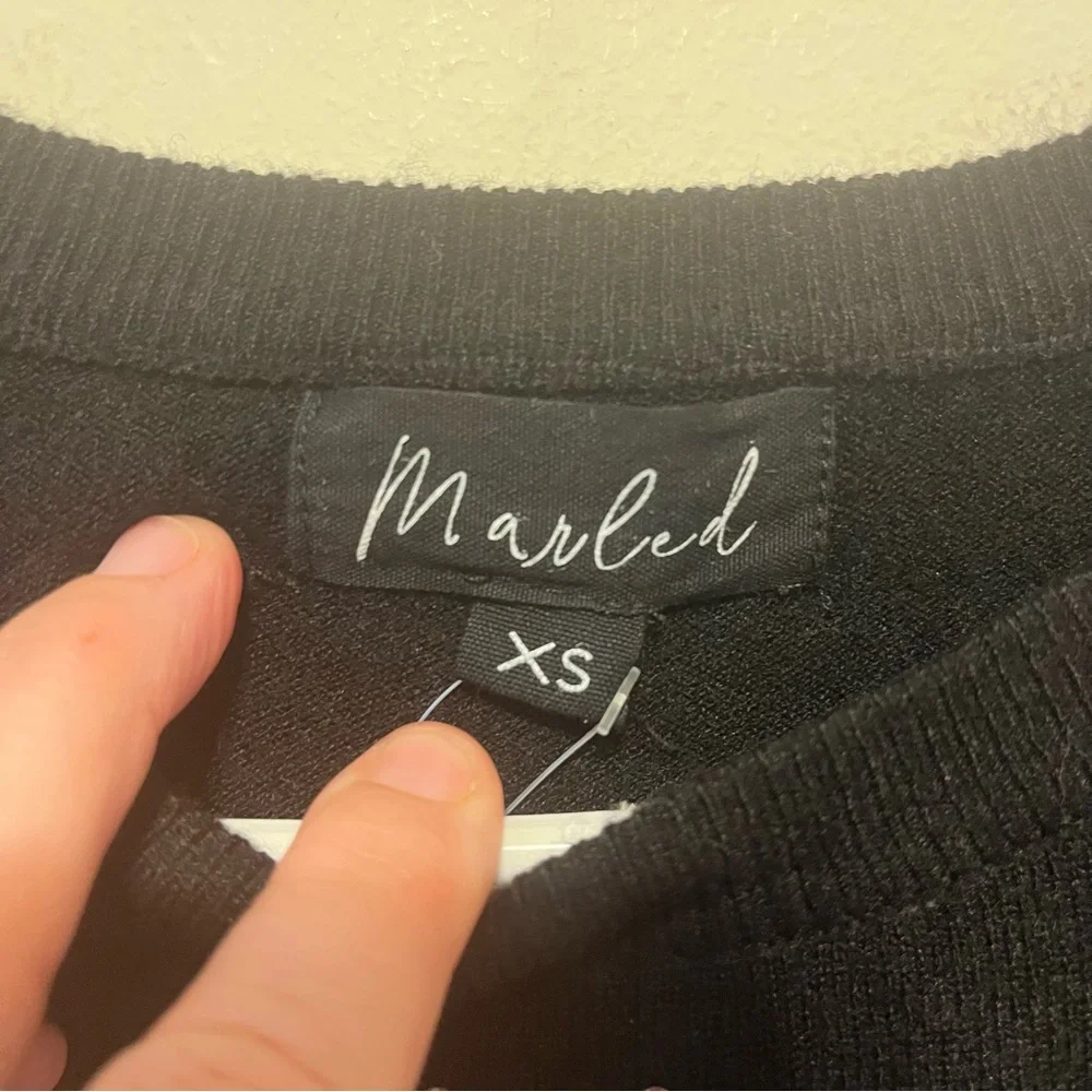 Marled Black Crew Neck Sweater Heart Rhinestones Size XSmall NWT - Picture 4 of 9